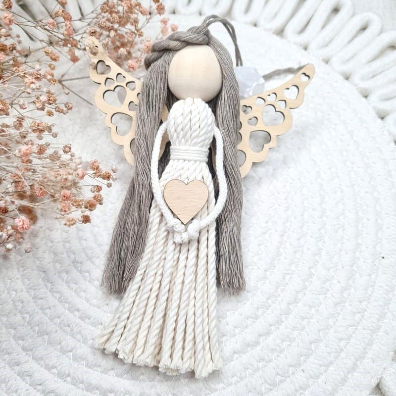 Anděl macramé LOVE