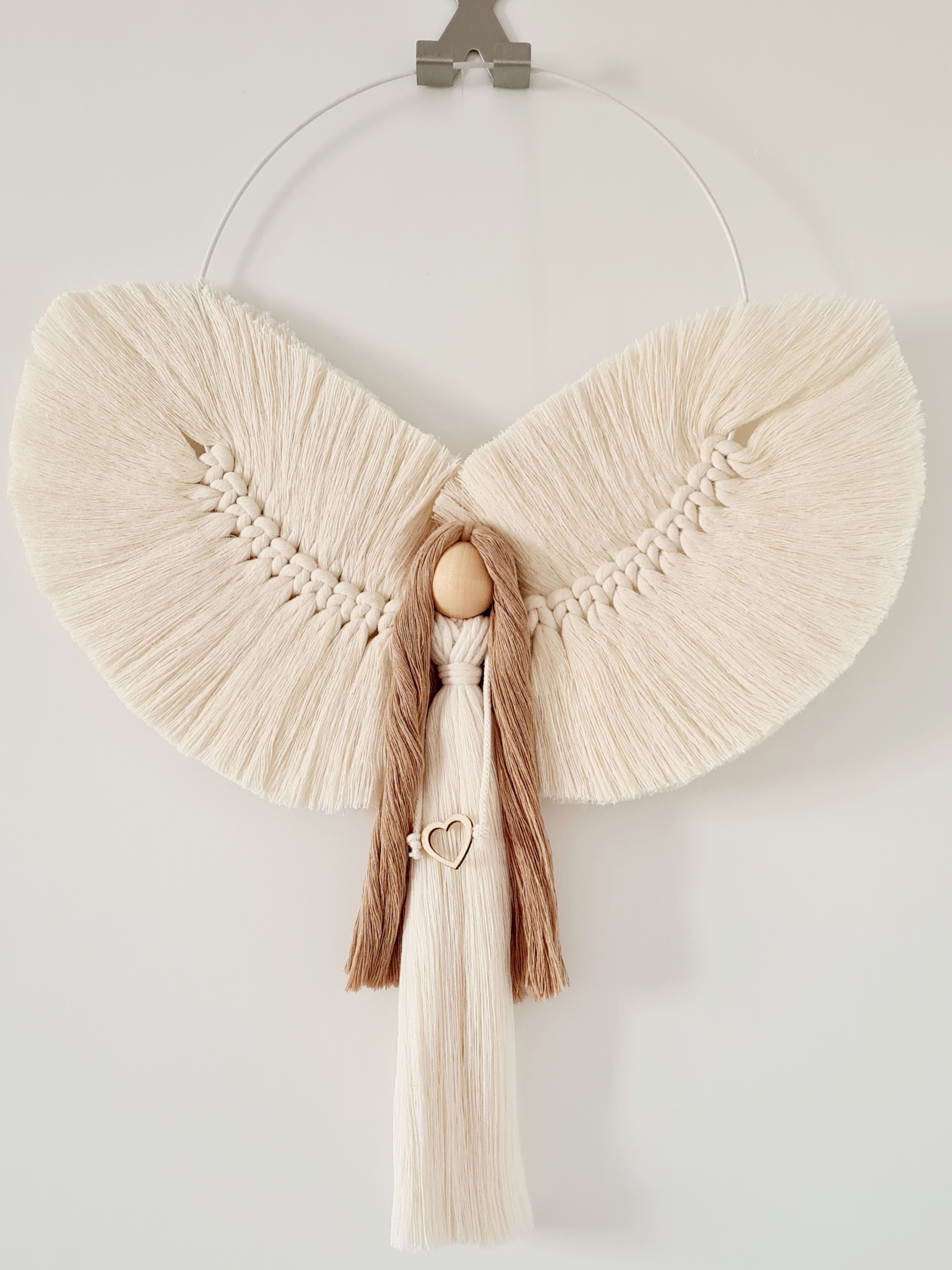 Anděl macramé na kruhu