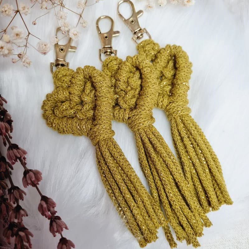 Klíčenka macramé SRDCE malé Golden Kiwi