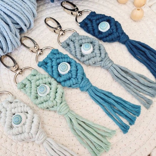 Klíčenka macramé MANDALA