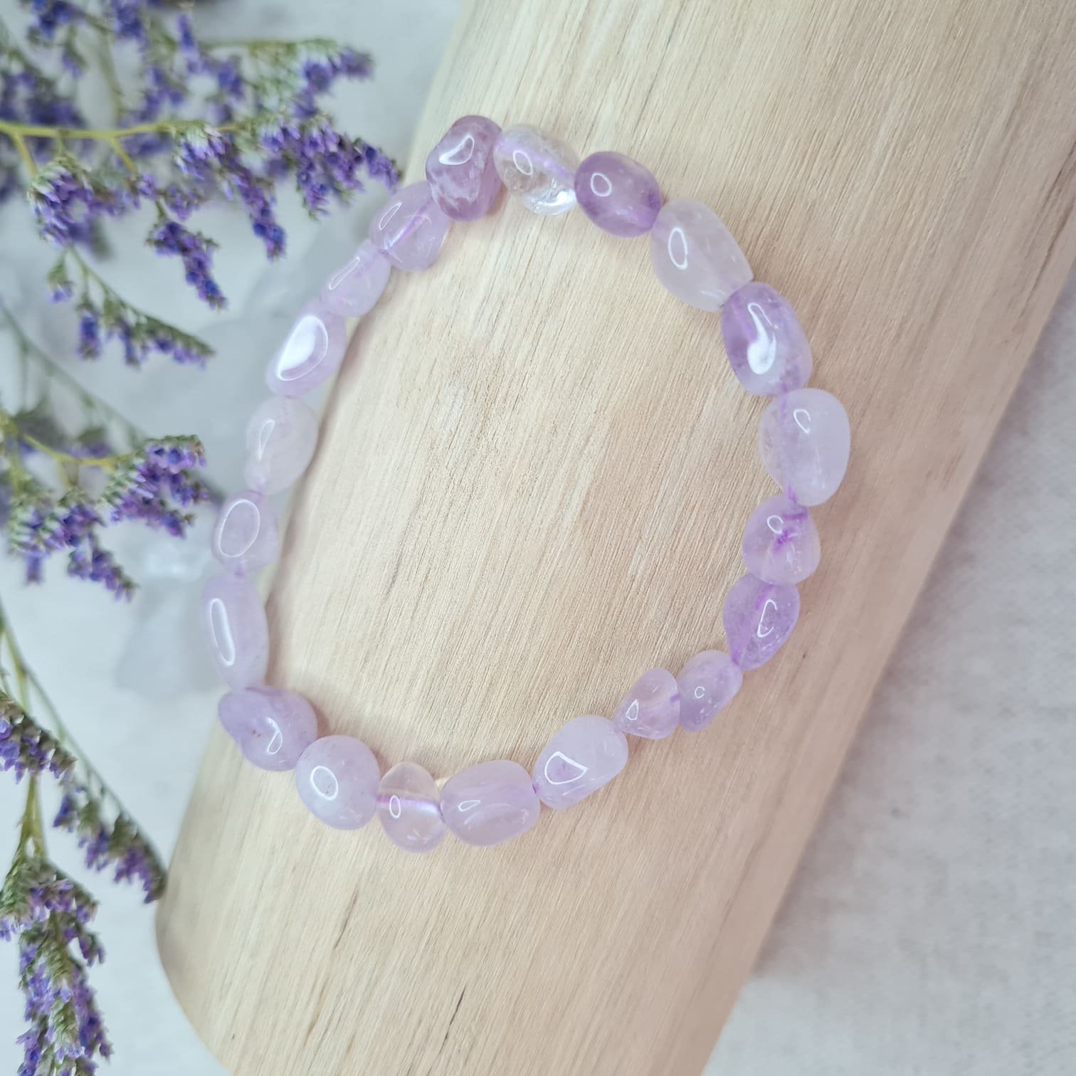 Ametyst Levander náramek valounky 6-8 mm (ochrana, intuice, komunikace, harmonie)