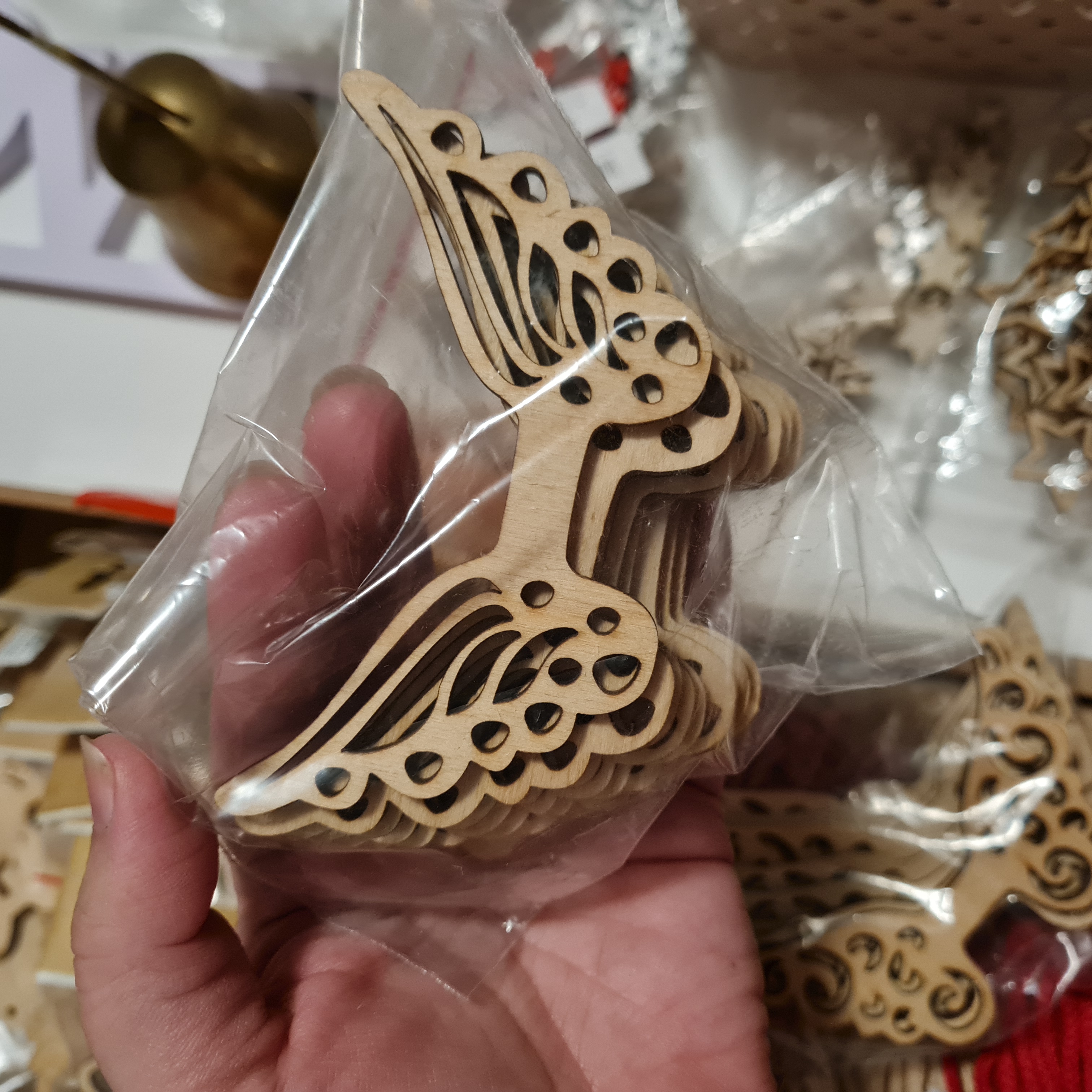 Dřevěný výřez andělské křídlo č.6 + srdce