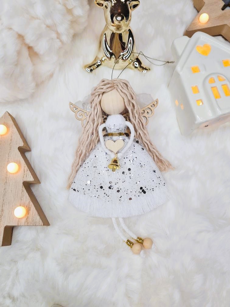 Anděl macramé VÁNOČNÍ SEN ANDĚL WHITE SILVER Č.1