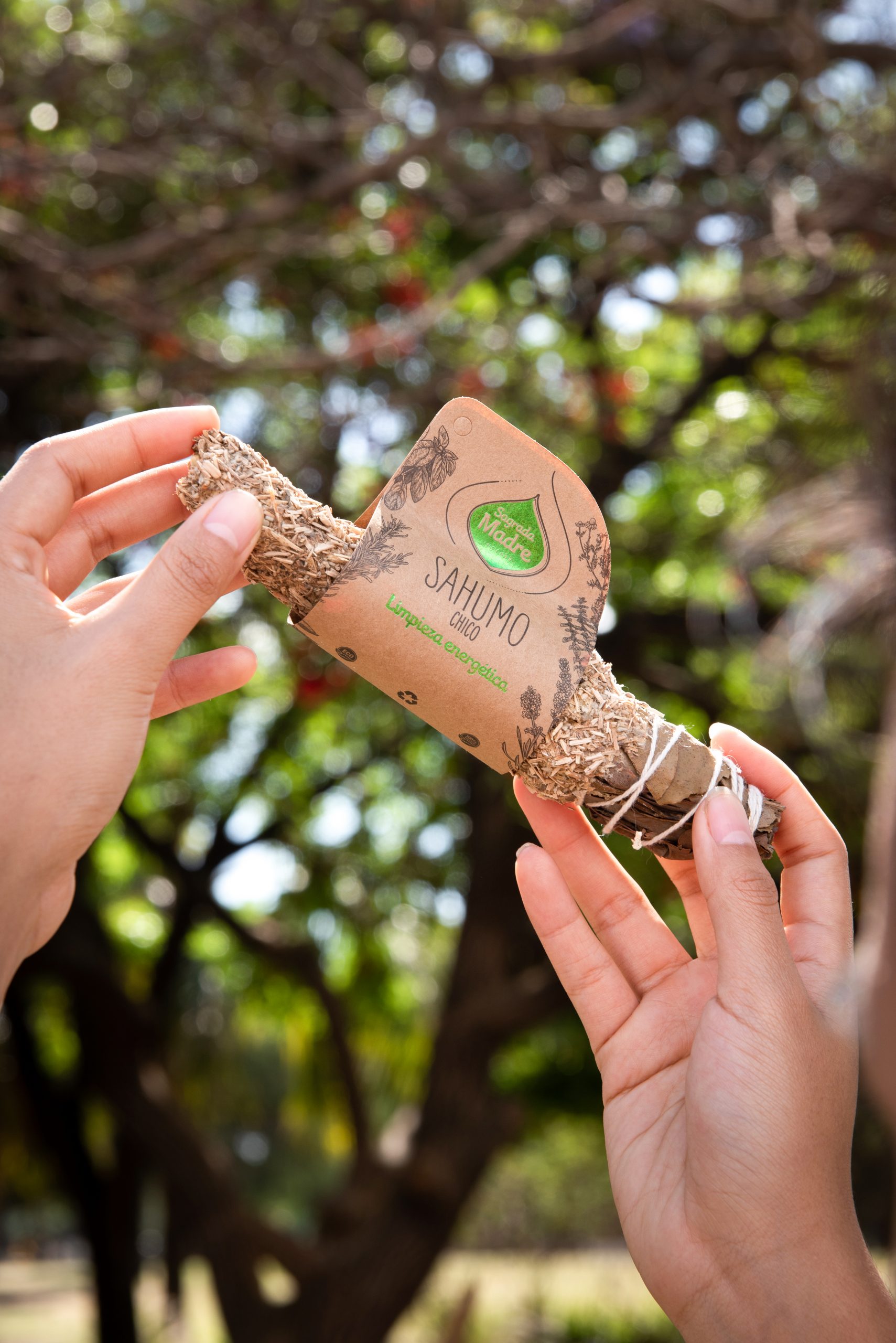 Vonný vykuřovací svazek velký Sagrada Madre – Energetická očista