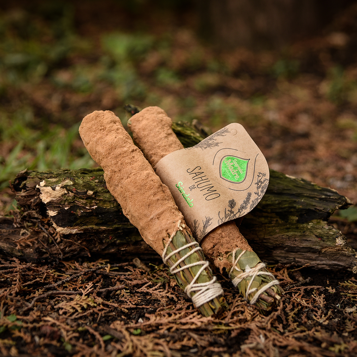 Vonný vykuřovací svazek Sagrada Madre – santalové dřevo