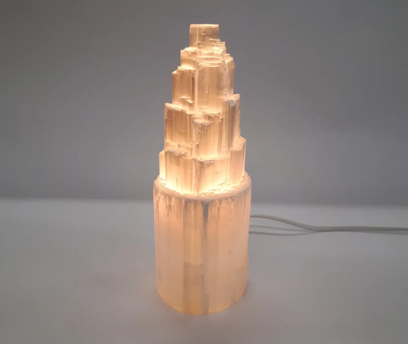 Lampa selenit vež elektrická 25 cm (zklidnění, uvolnění, meditace, jasnozřivost)