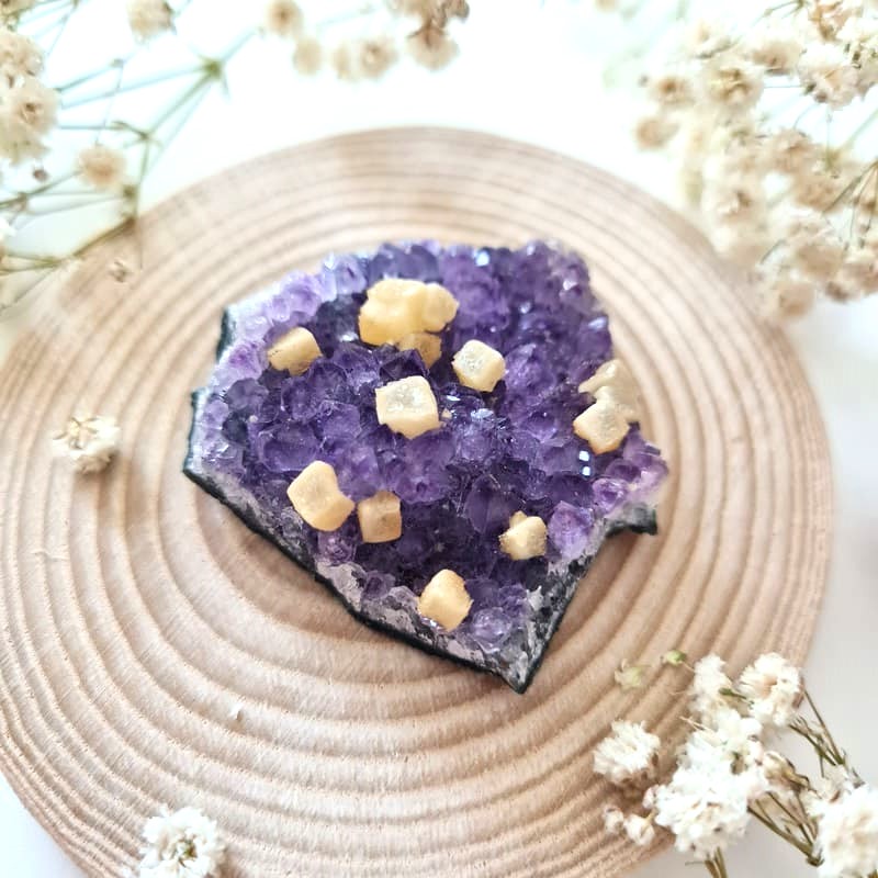 Ametyst drúza s kalcitem Uruguay (ochrana, harmonie, čištění prostoru)