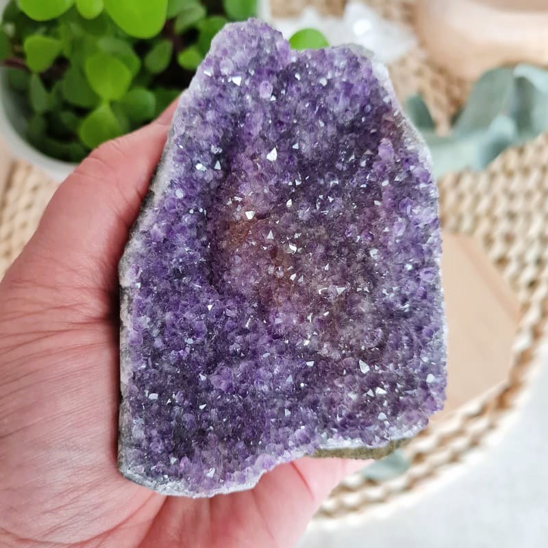 Ametystová drúza - 0,300 kg č.5 (ochrana, harmonie, čištění prostoru)