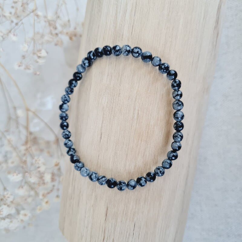 Obsidián vločkovaný náramek 4 mm (ochrana, uzemnění, duchovní síla)