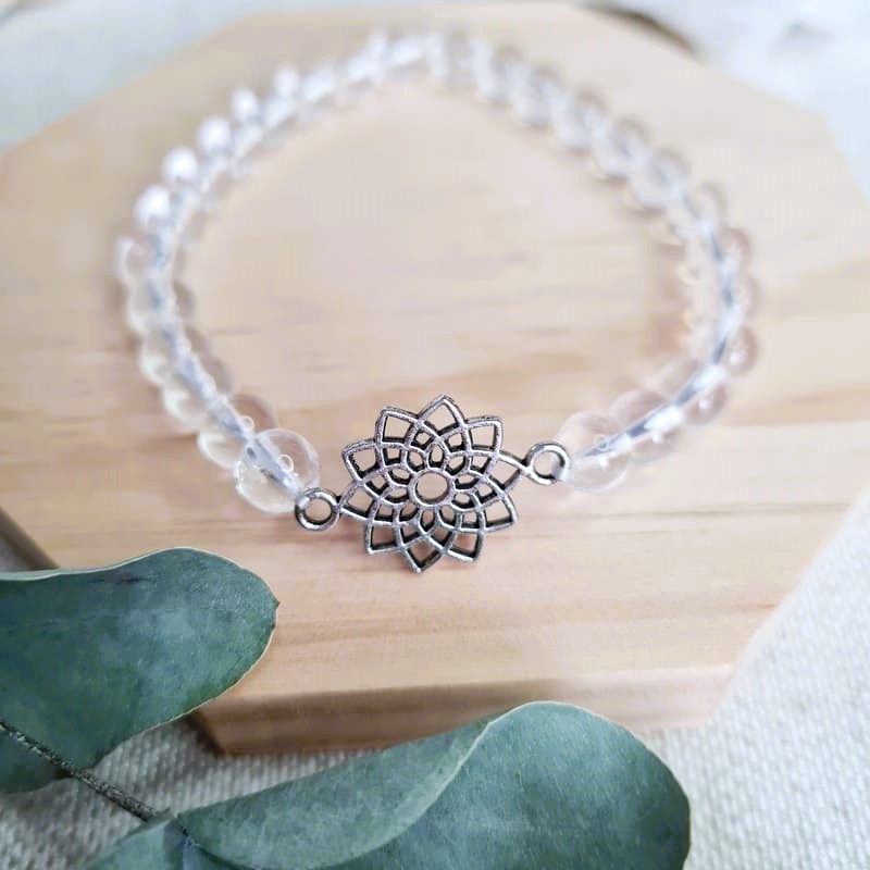 Křišťál náramek 6 mm kvalita AA sedmá čakra (ochrana, síla, jasnozřivost, čisté bytí)