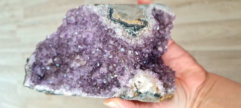 Ametystová drúza - 0,974 kg č.16 (ochrana, harmonie, čištění prostoru)