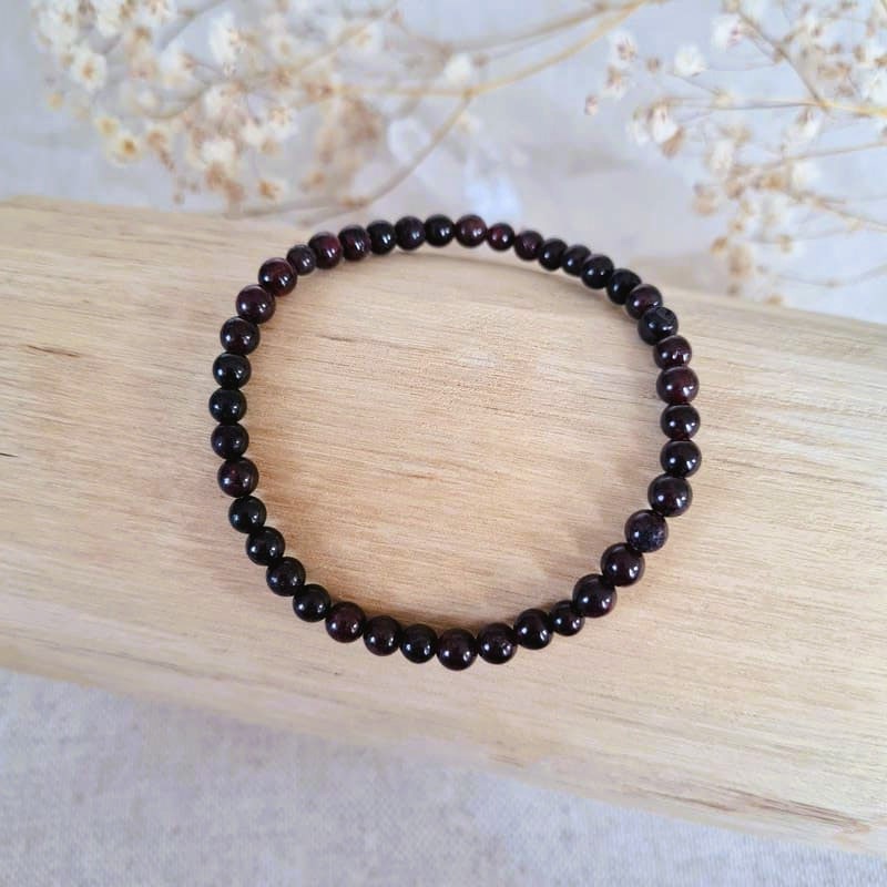 Granát náramek 4,5 mm Almandin (životní síla, láska, radost)