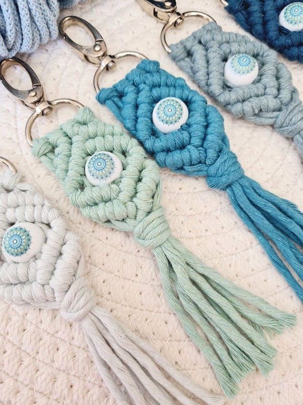 Klíčenka macramé MANDALA