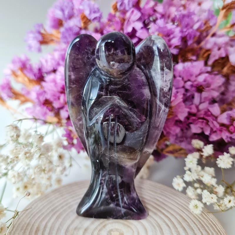 Ametystový anděl 7,5 cm ručně broušený (ochrana, intuice, čištění)