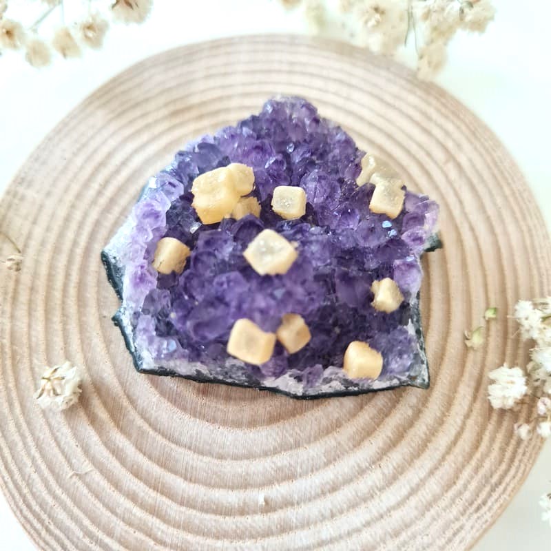 Ametyst drúza s kalcitem Uruguay (ochrana, harmonie, čištění prostoru)