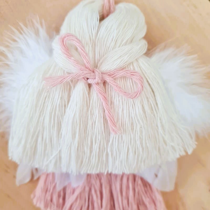 Anděl macramé SPANILÁ RŮŽENKA