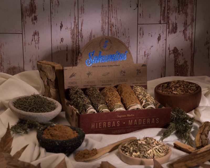 Vonné vykuřovací svazky Sagrada Madre – Mix aromatická dřeva a byliny