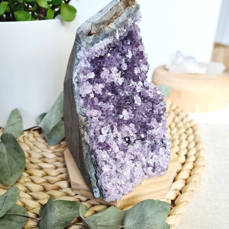 Ametystová drúza - 0,880 kg č.15 (ochrana, harmonie, čištění prostoru)