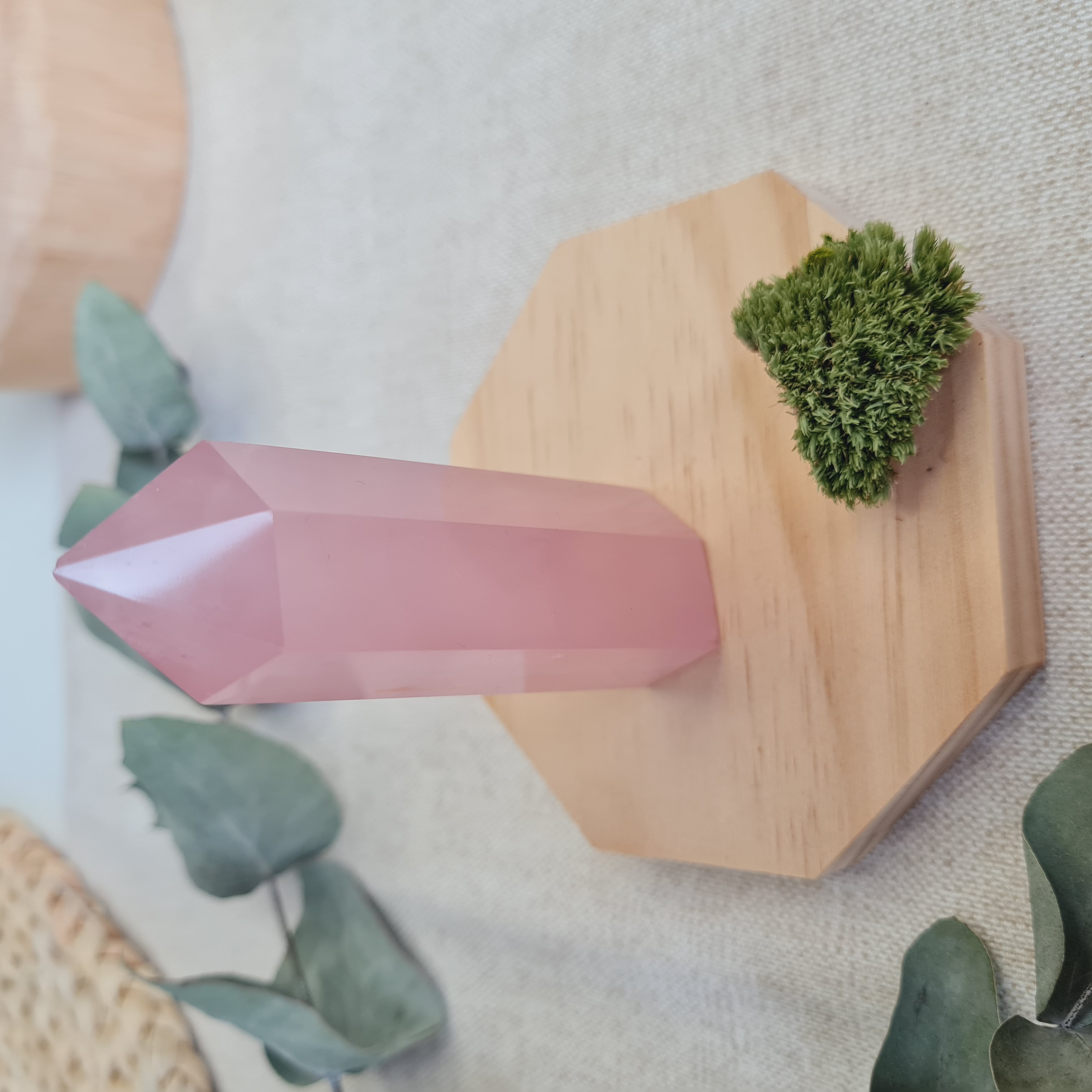 Růženín špice obelisk č.2 (láska, sebeláska) , lehce fialkový