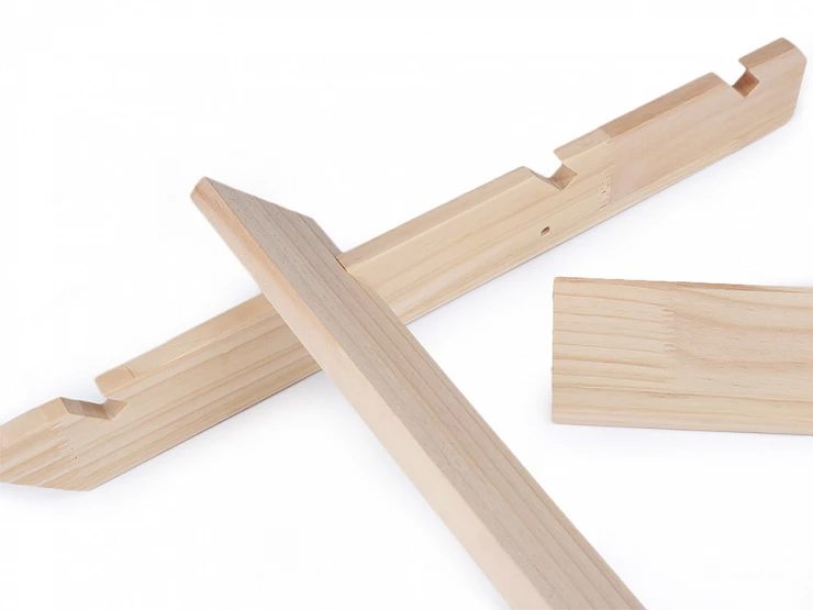 Dřevěný stojan / dekorační schůdky