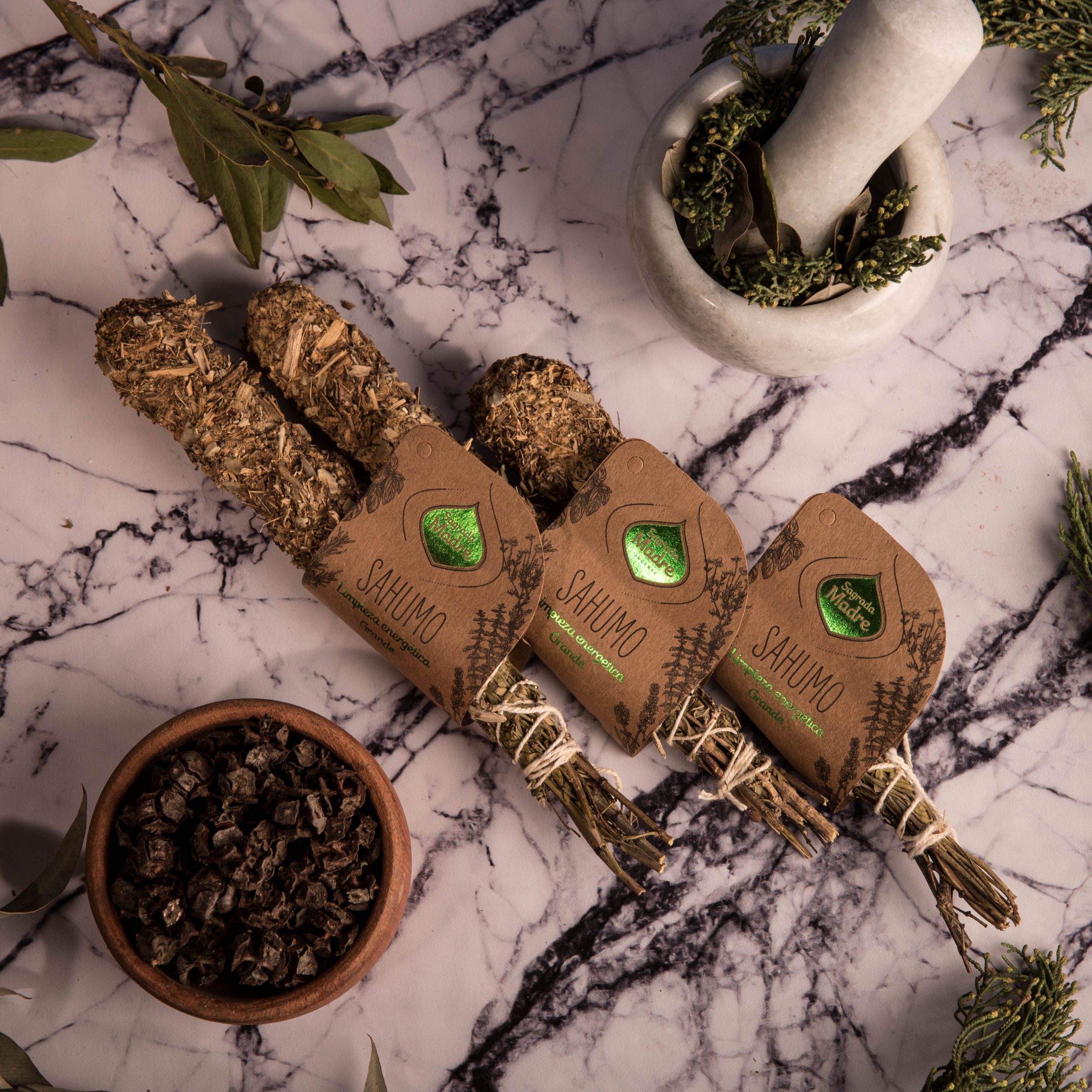 Vonný vykuřovací svazek velký Sagrada Madre – Energetická očista