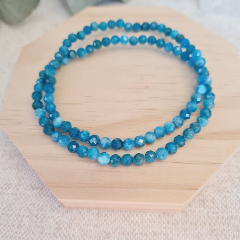 Apatit broušený náramek 4 mm (komunikace, jasnovidnost, vitalita)