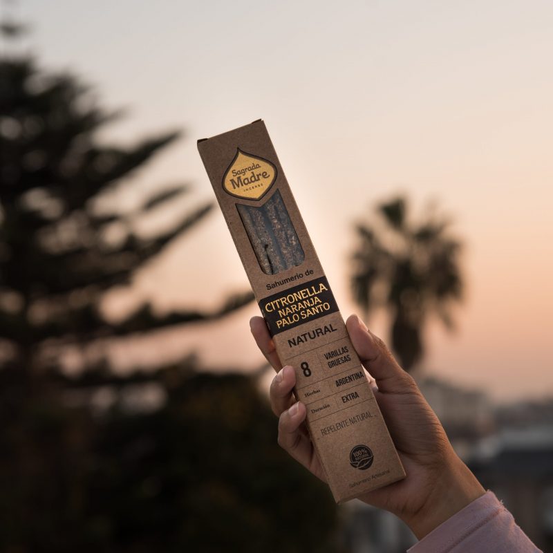 Vonné tyčinky Sagrada Madre NATURAL s Palo Santo, citronelou, kadidlem a pomerančovou kůrou