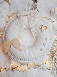 Věnec macramé Natural s andělskými křídly č.1 - fluorescenční