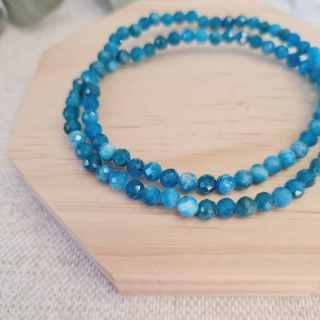 Apatit broušený náramek 4 mm (komunikace, jasnovidnost, vitalita)